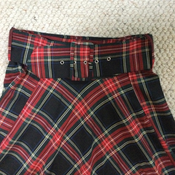 Dilvin plaid skirt - Picture 2 of 4